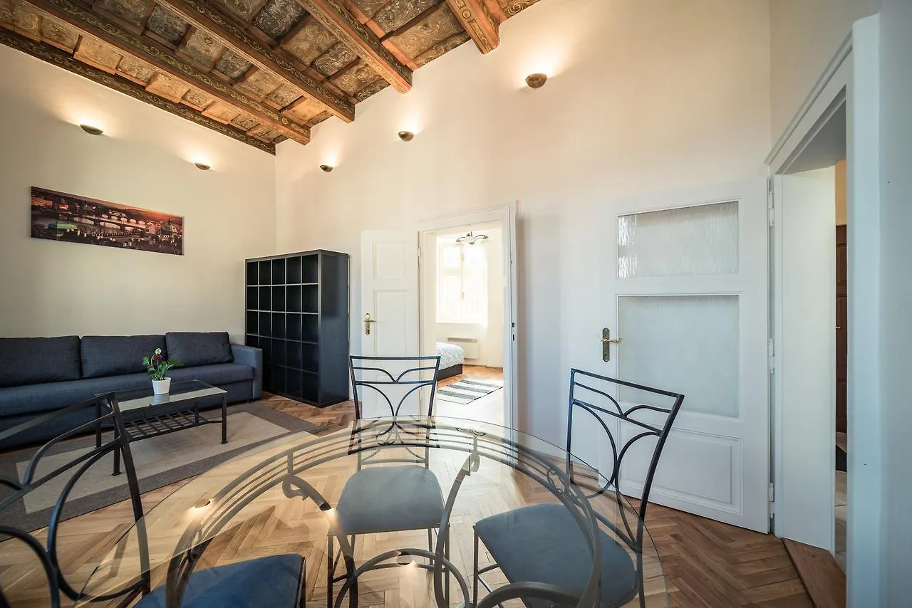 פראג St. George Apartments